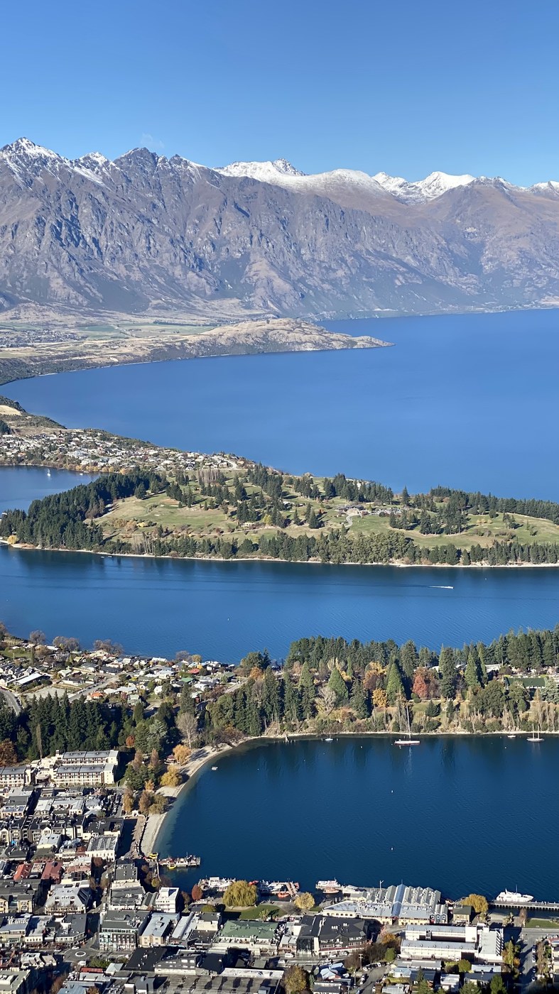 Lake Wakatipu and mountains above Queenstown